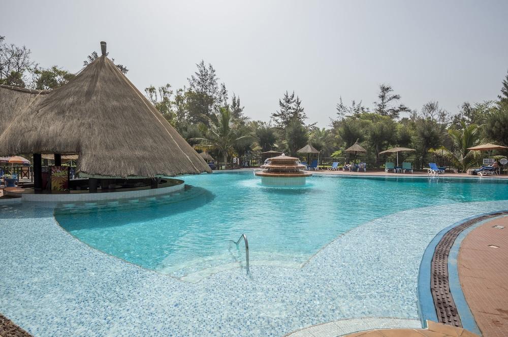 Senegambia Beach Hotel コロリ エクステリア 写真
